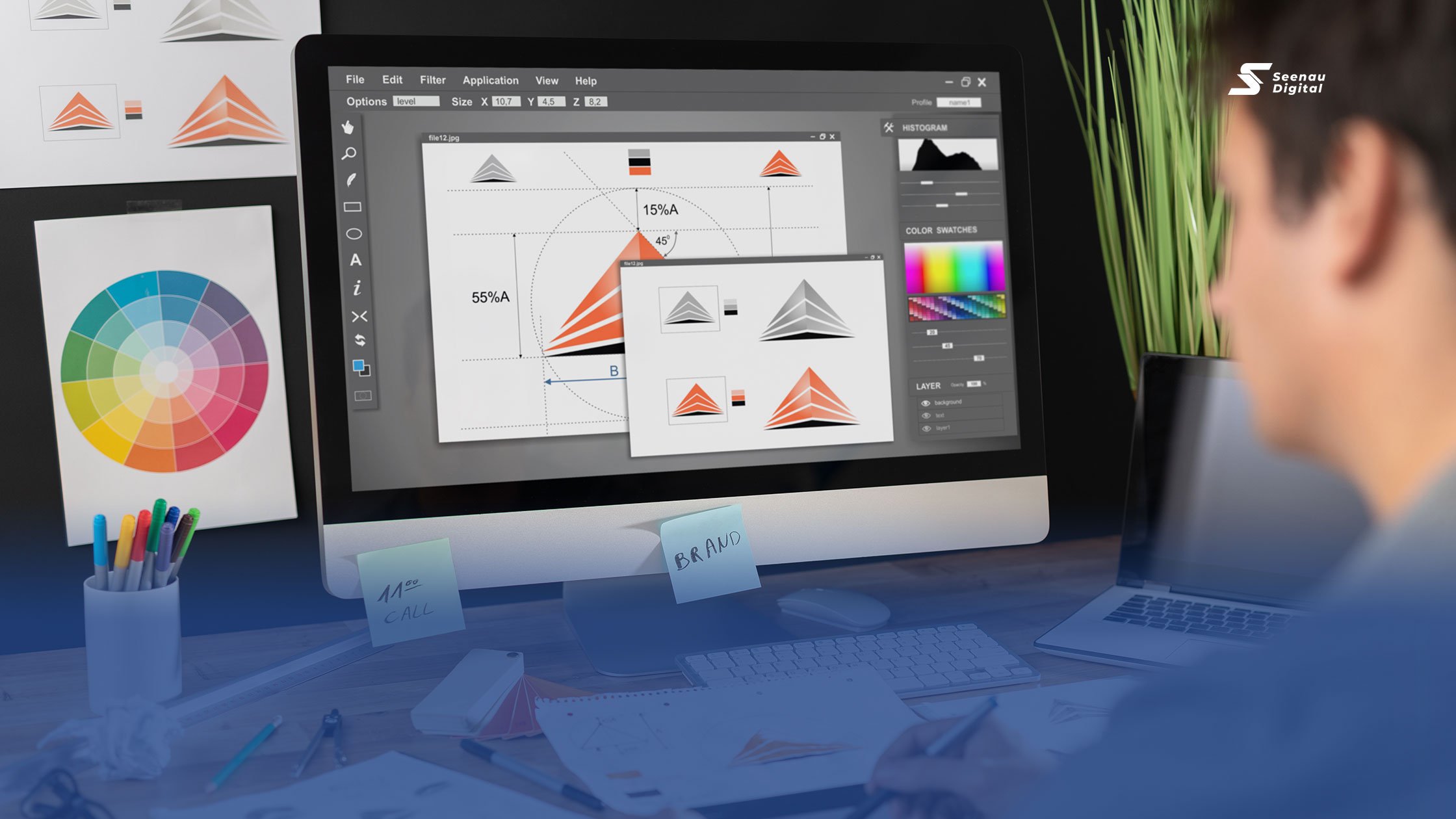 seorang pria sedang mendesain